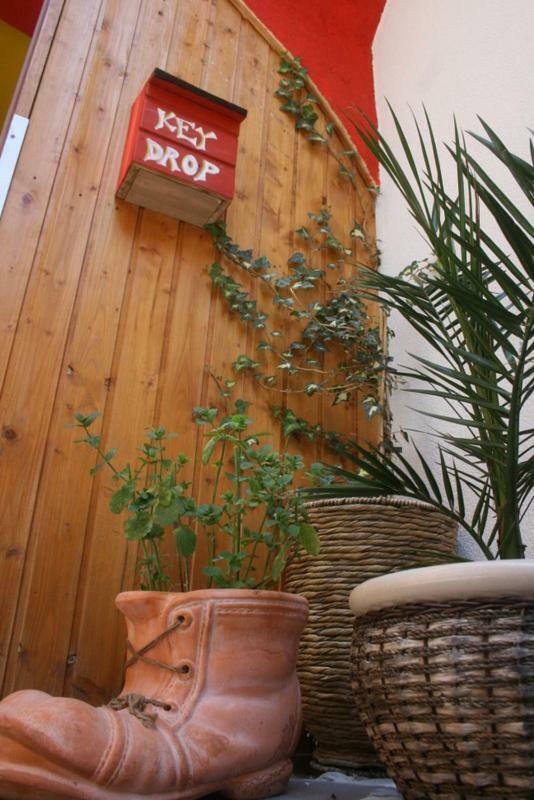 The Mellow Monkey Hostel Задар Екстериор снимка